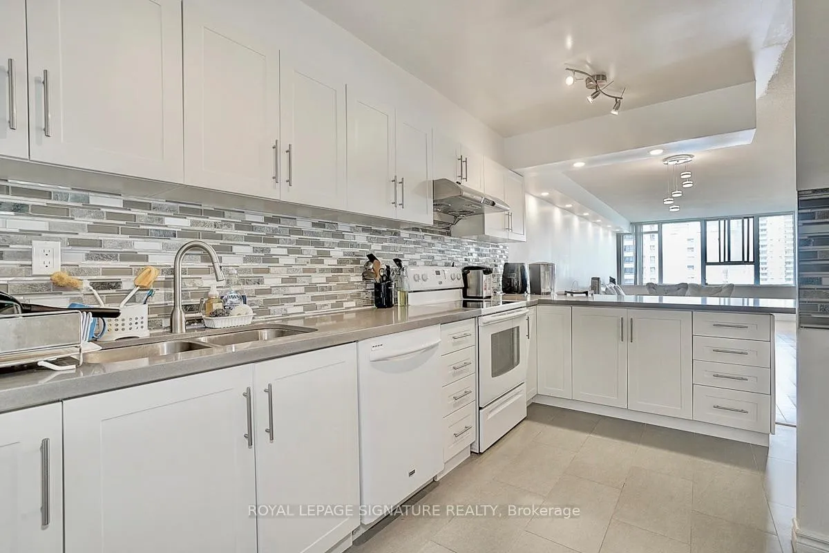 Photo 13 of Unit 1209, 45 Carlton Street, Toronto, Church-Yonge Corridor — HOMEH