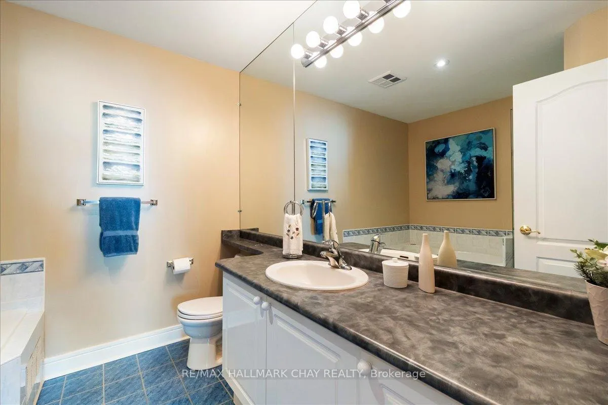 Photo 21 of Unit 508, 2 Toronto Street, Barrie, Lakeshore — HOMEH