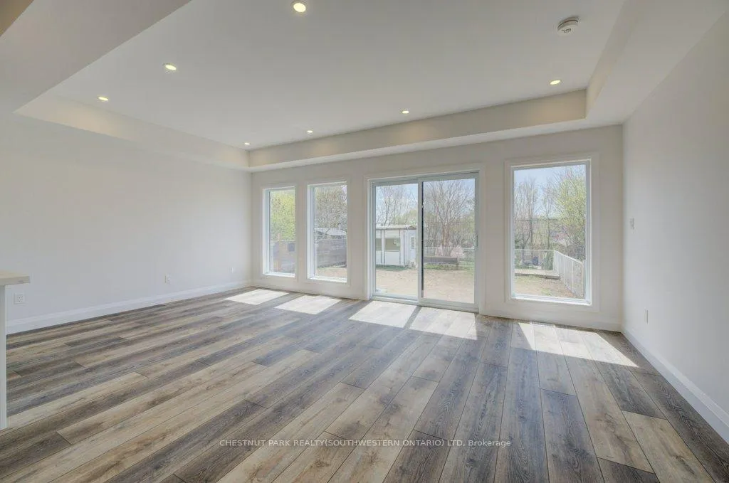 Photo 9 of 573 Guelph Street, Kitchener — HOMEH