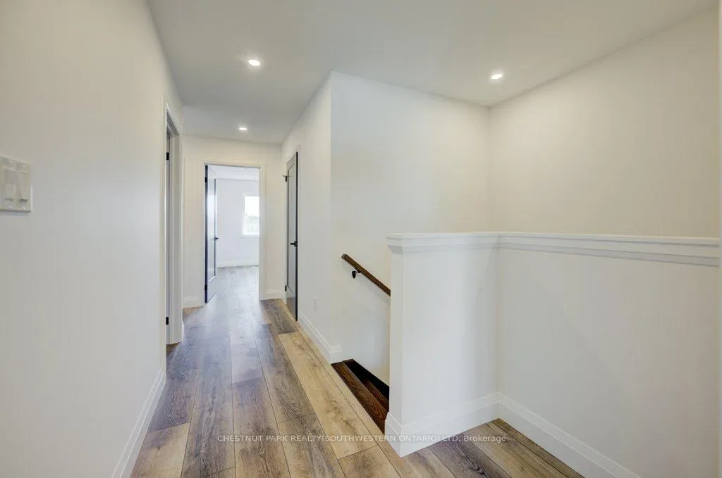 Photo 11 of 573 Guelph Street, Kitchener — HOMEH