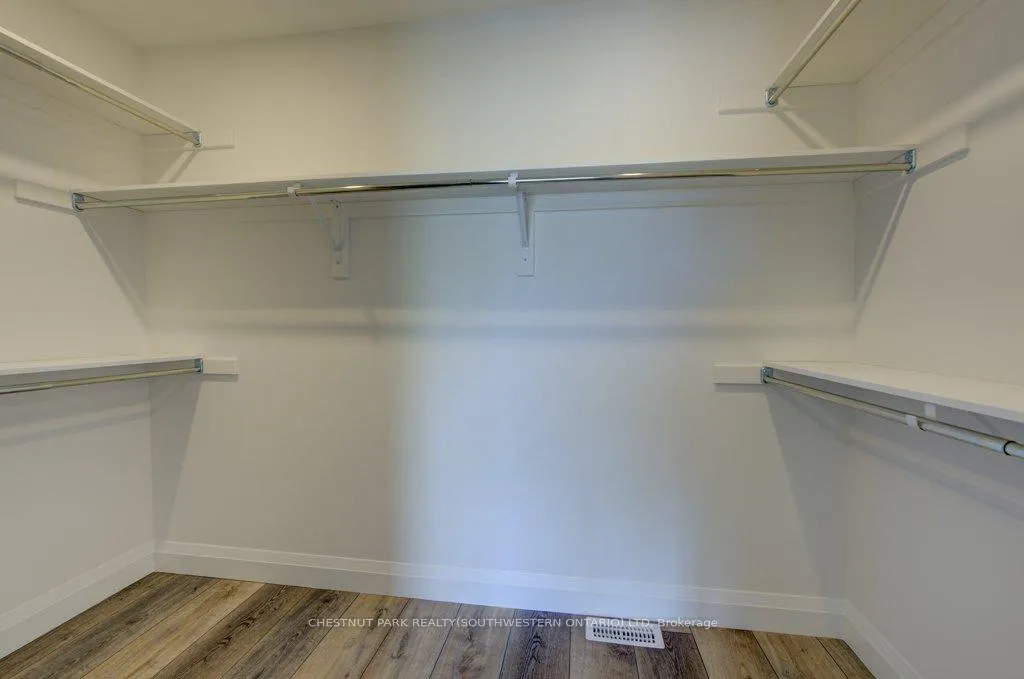 Photo 15 of 573 Guelph Street, Kitchener — HOMEH