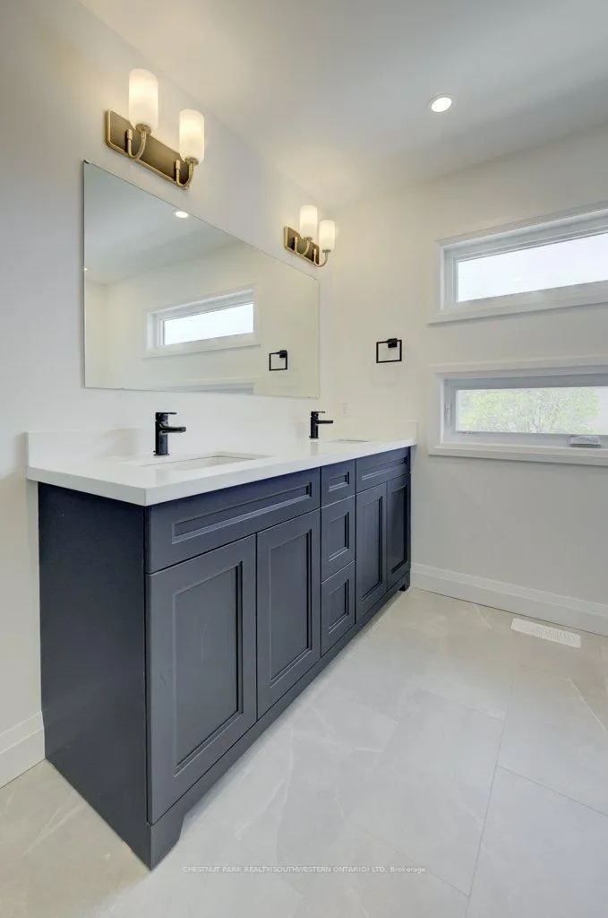Photo 19 of 573 Guelph Street, Kitchener — HOMEH