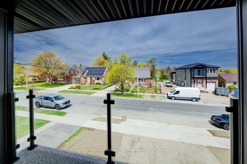 Photo 20 of 573 Guelph Street, Kitchener — HOMEH