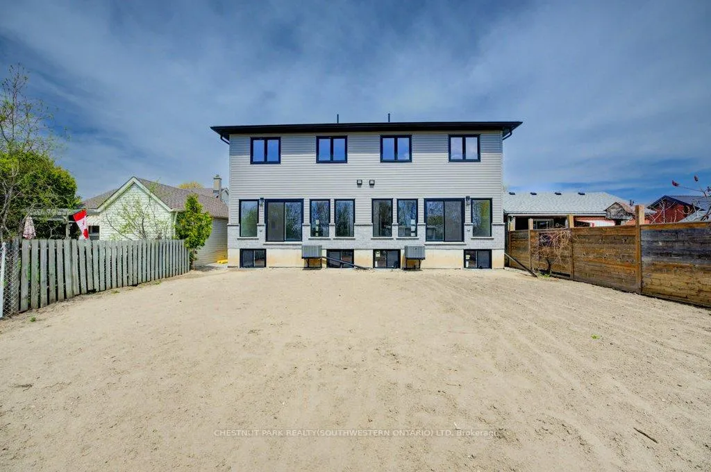 Photo 35 of 573 Guelph Street, Kitchener — HOMEH