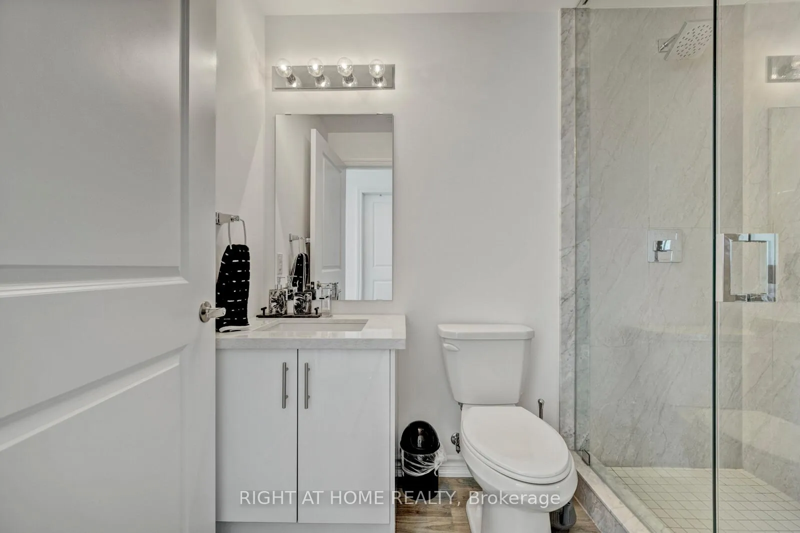 Photo 8 of Unit 705, 450 Dundas Street E, Hamilton, Waterdown — HOMEH