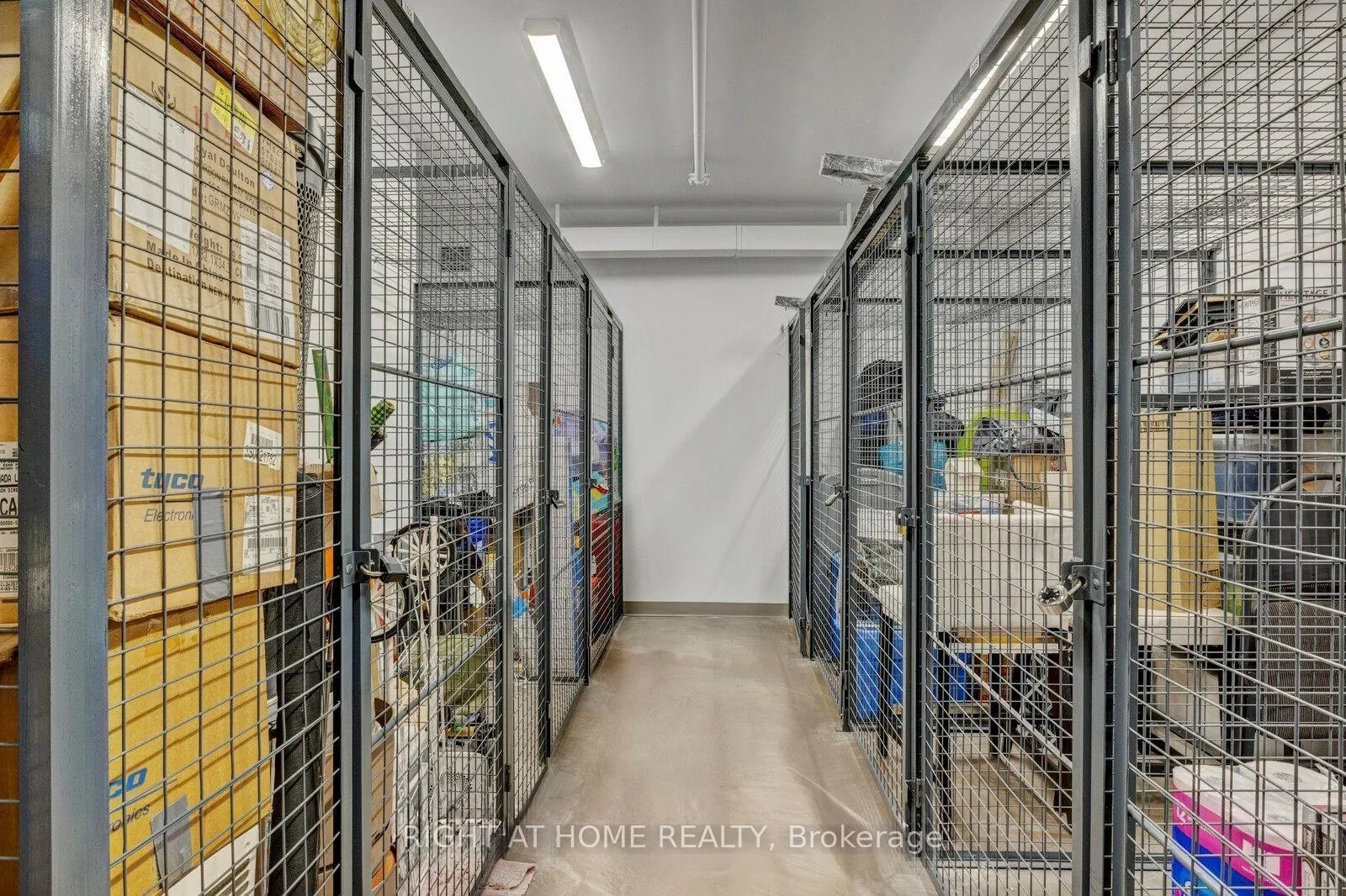 Photo 12 of Unit 705, 450 Dundas Street E, Hamilton, Waterdown — HOMEH