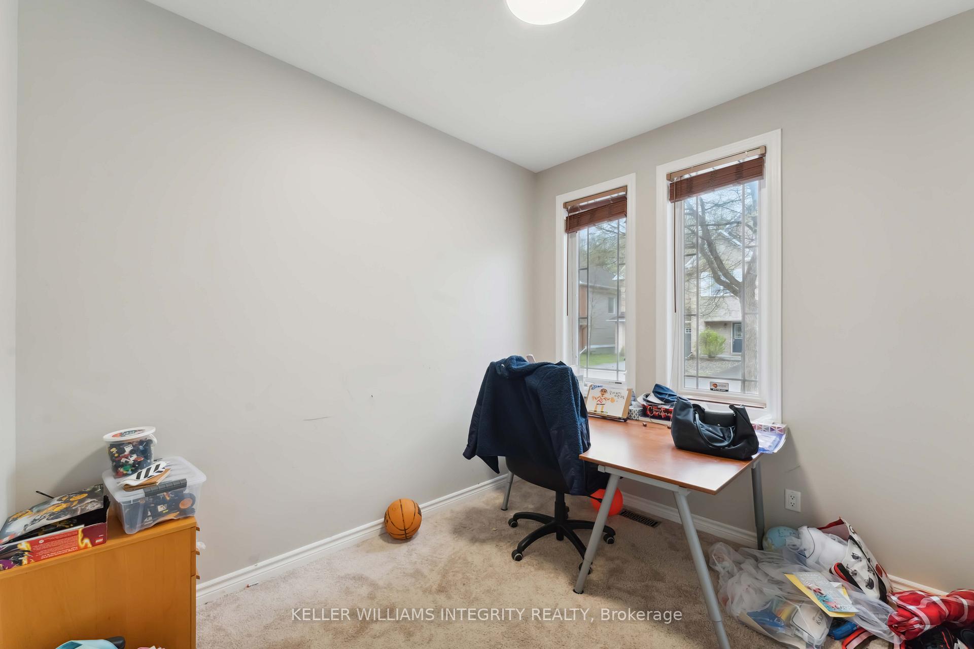 Photo 10 of 111 Tacom Circle, Ottawa, Barrhaven - Strandherd — HOMEH