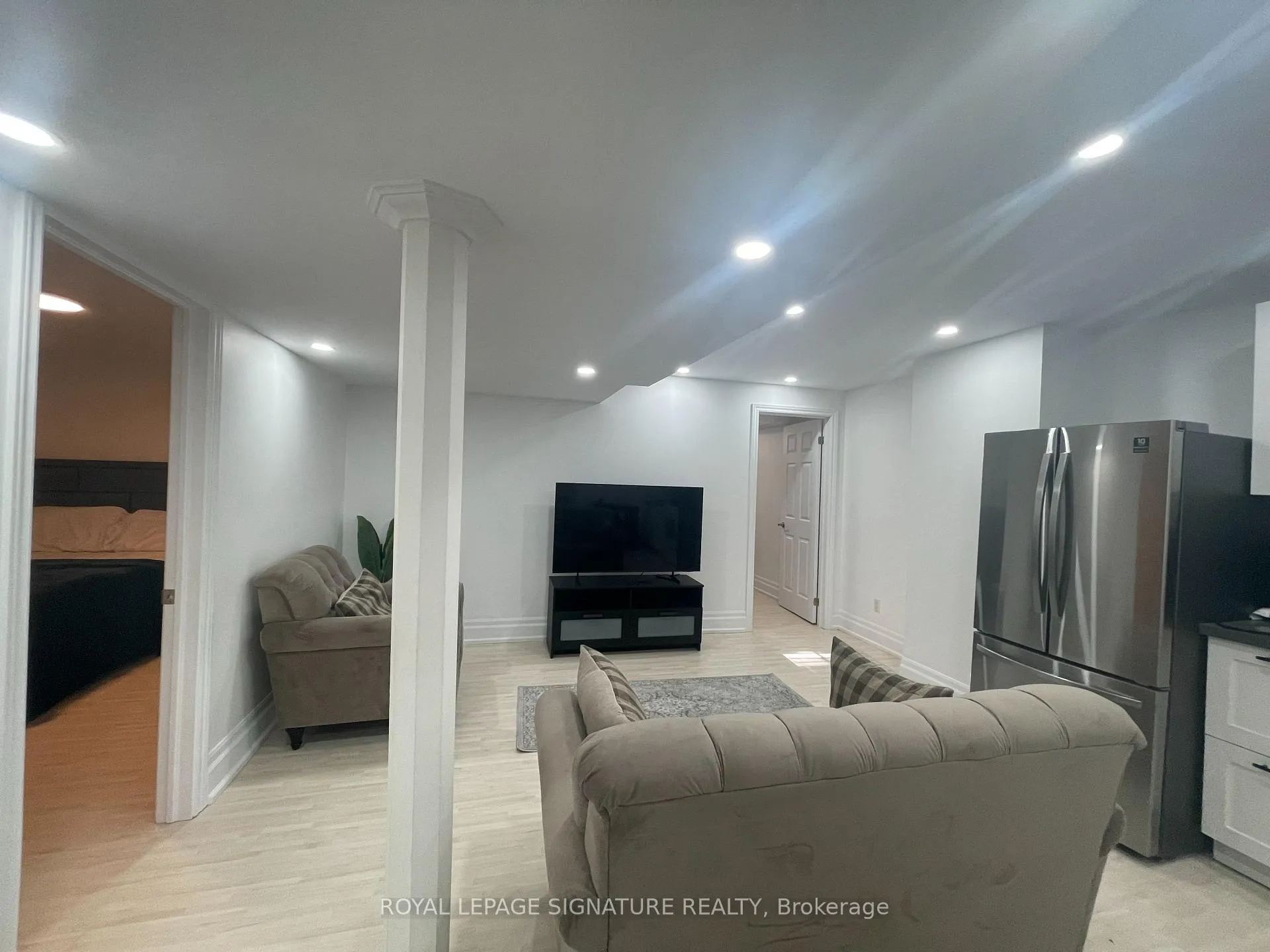 Photo 2 of 81 Serene Way, Markham, Thornhill — HOMEH