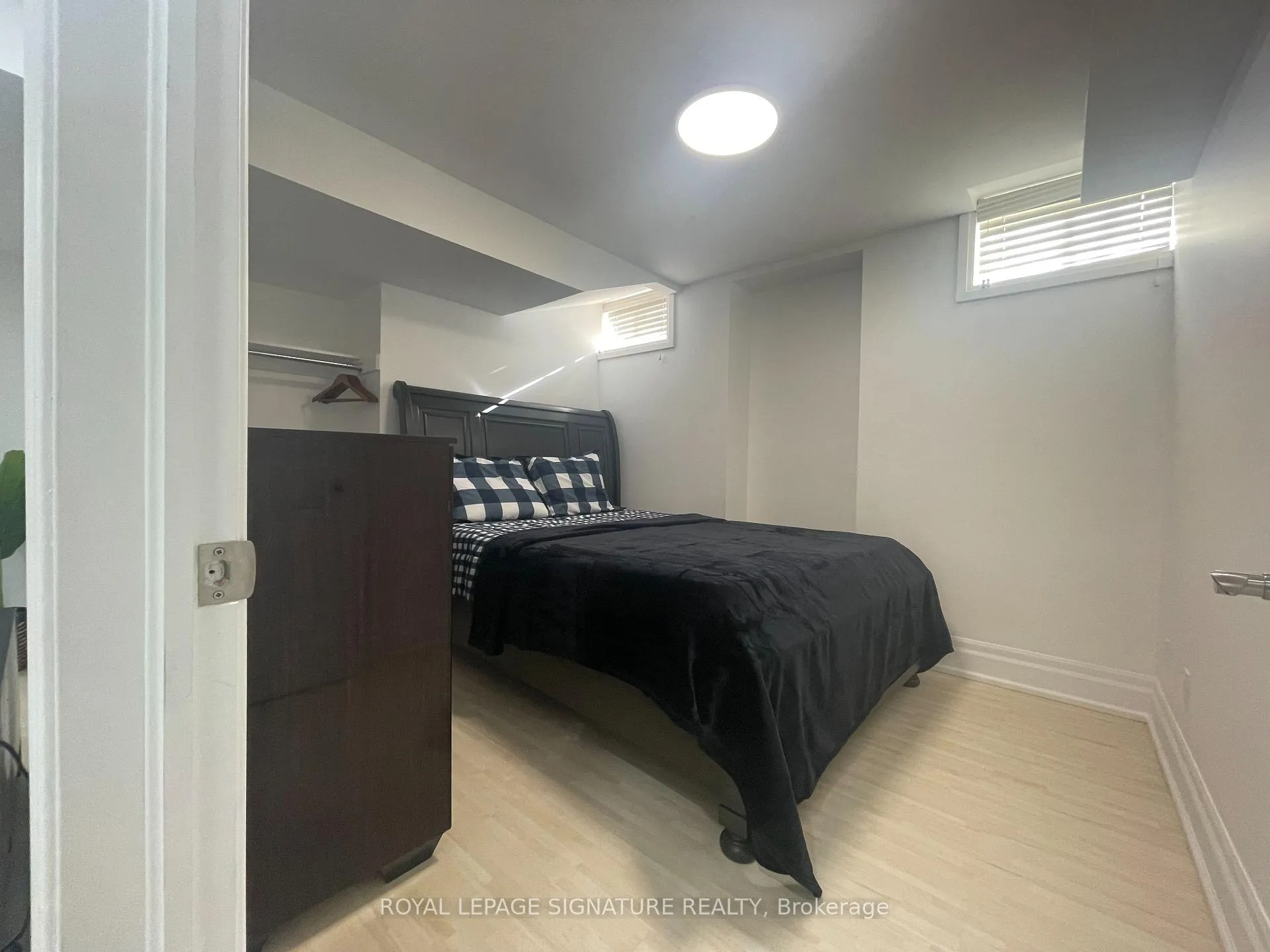 Photo 6 of 81 Serene Way, Markham, Thornhill — HOMEH