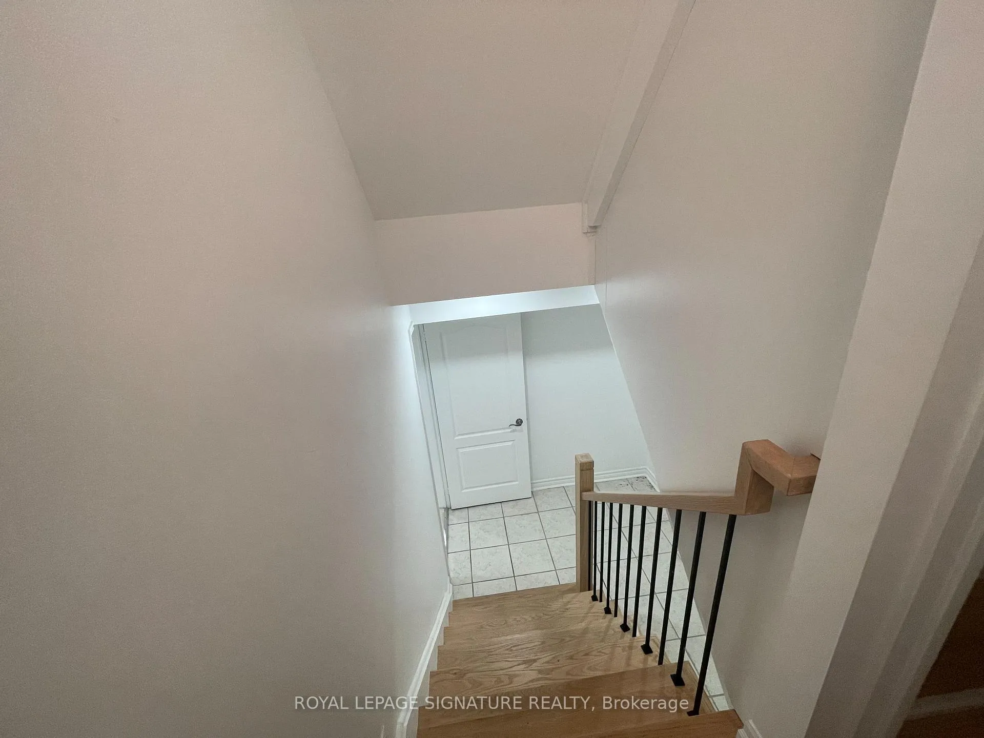 Photo 10 of 81 Serene Way, Markham, Thornhill — HOMEH