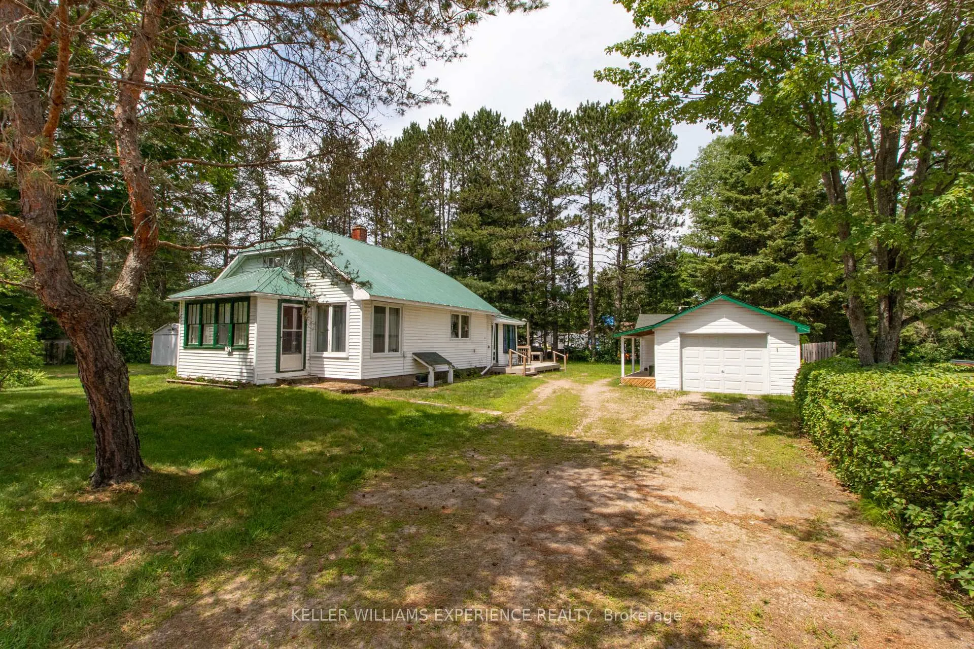 Photo 1 of 152 Ottawa Avenue, South River — HOMEH