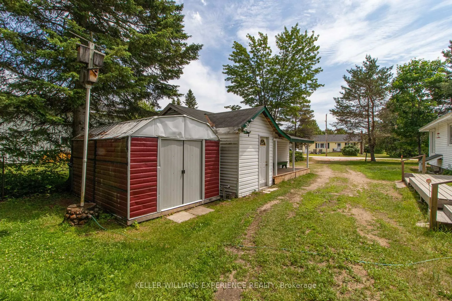Photo 4 of 152 Ottawa Avenue, South River — HOMEH