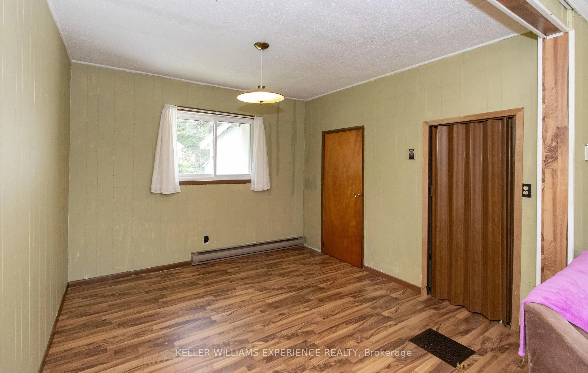 Photo 8 of 152 Ottawa Avenue, South River — HOMEH