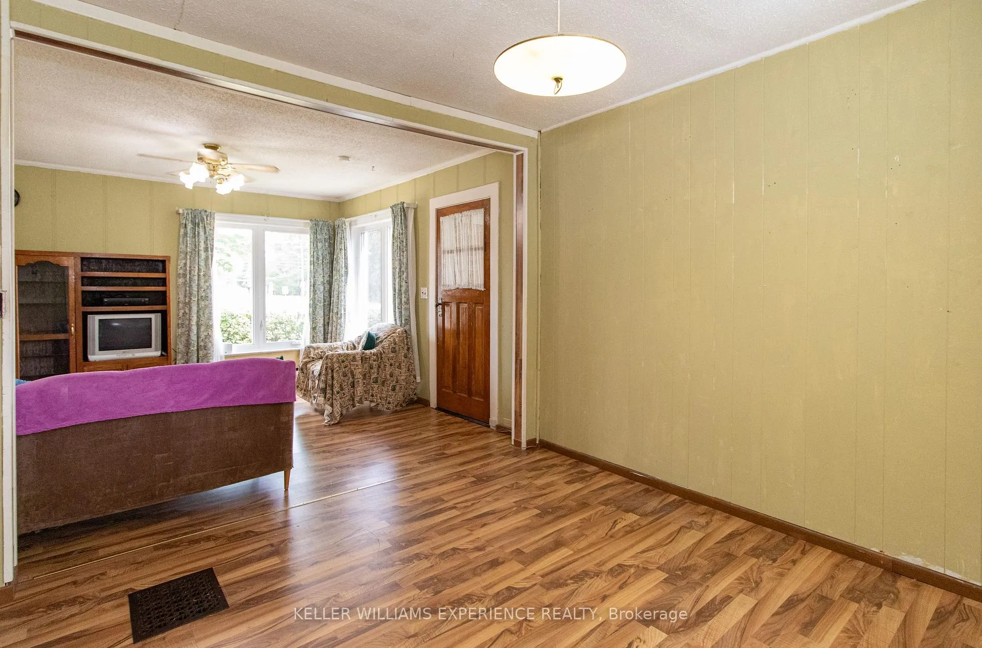 Photo 10 of 152 Ottawa Avenue, South River — HOMEH