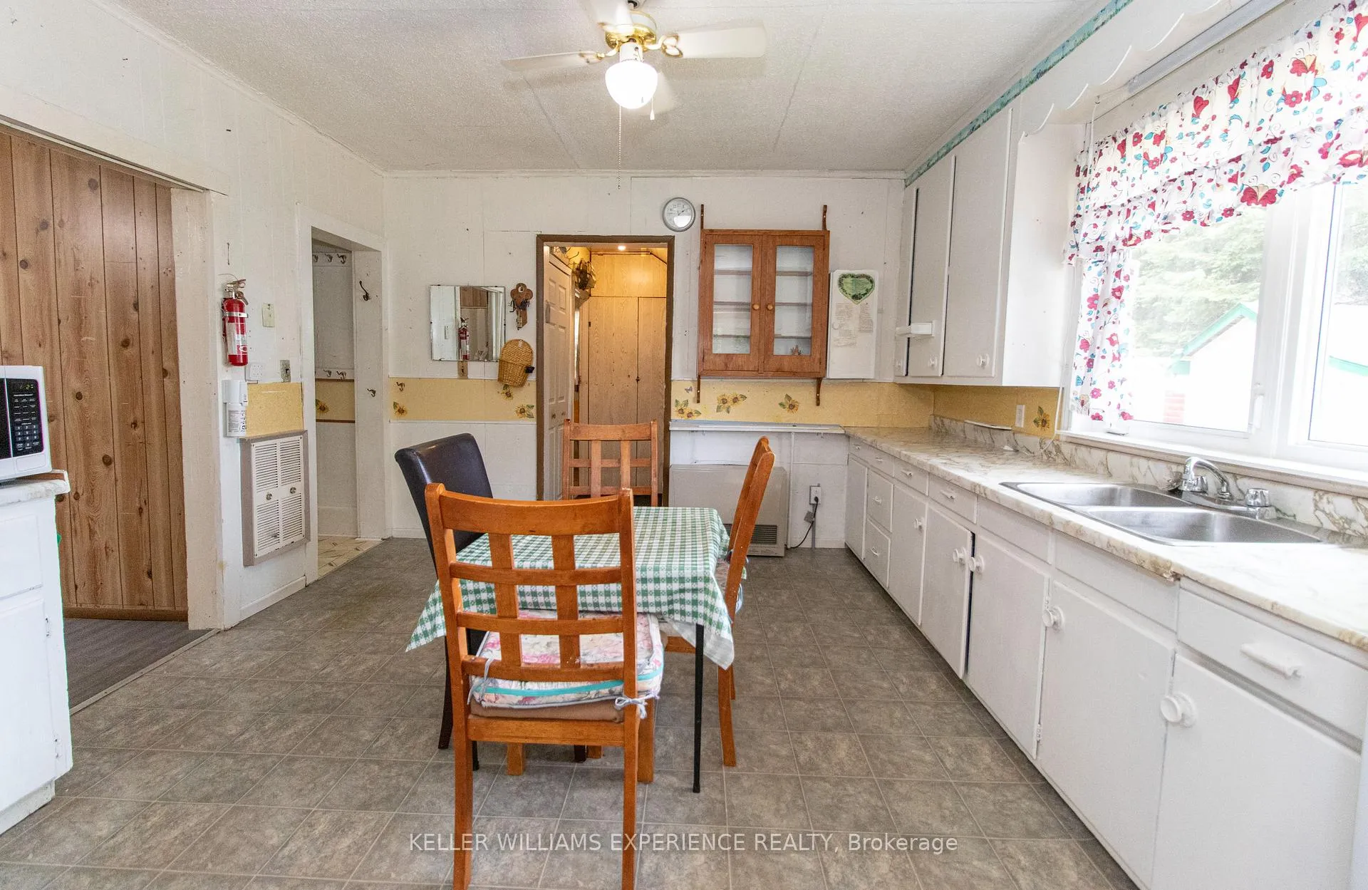 Photo 14 of 152 Ottawa Avenue, South River — HOMEH