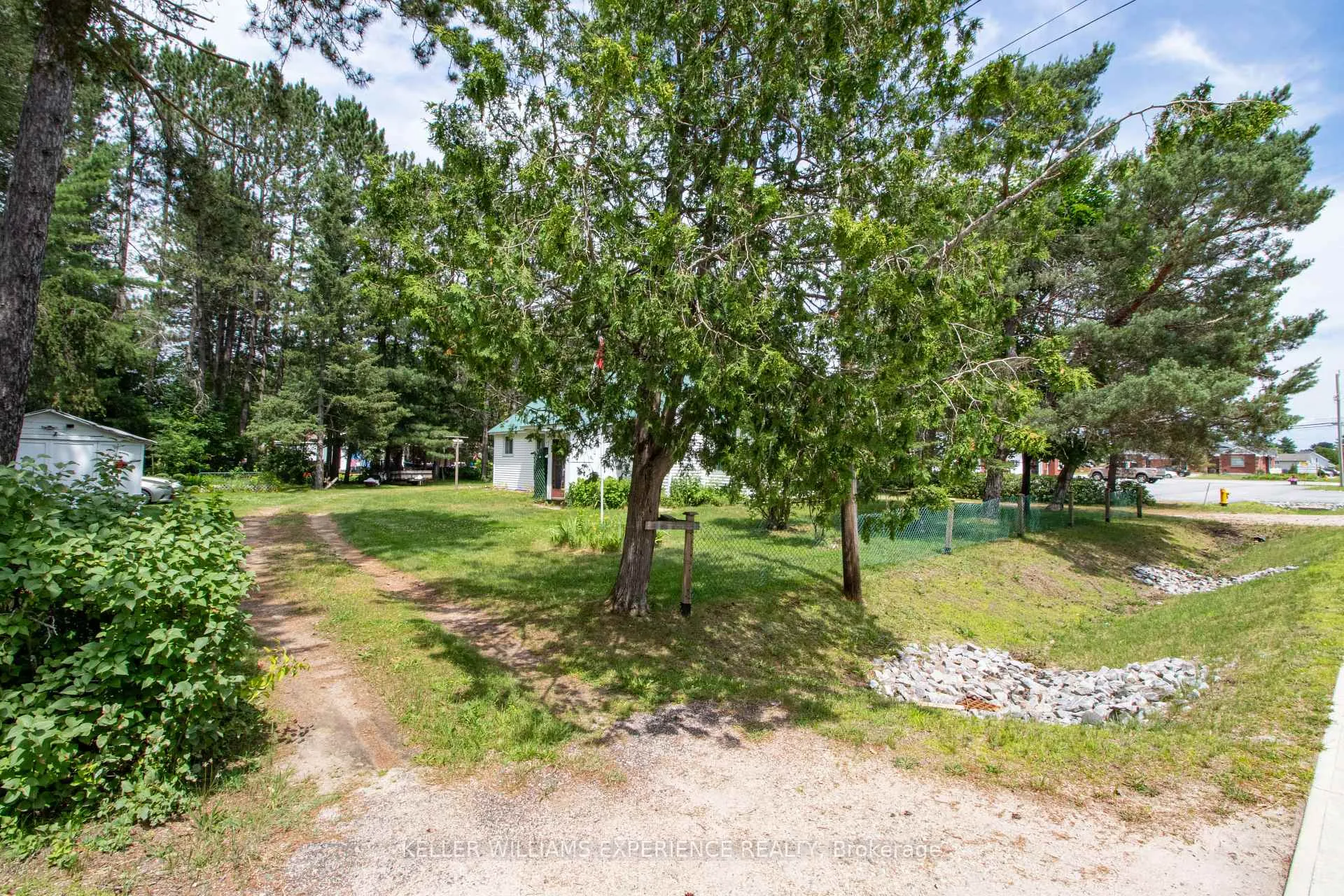 Photo 23 of 152 Ottawa Avenue, South River — HOMEH