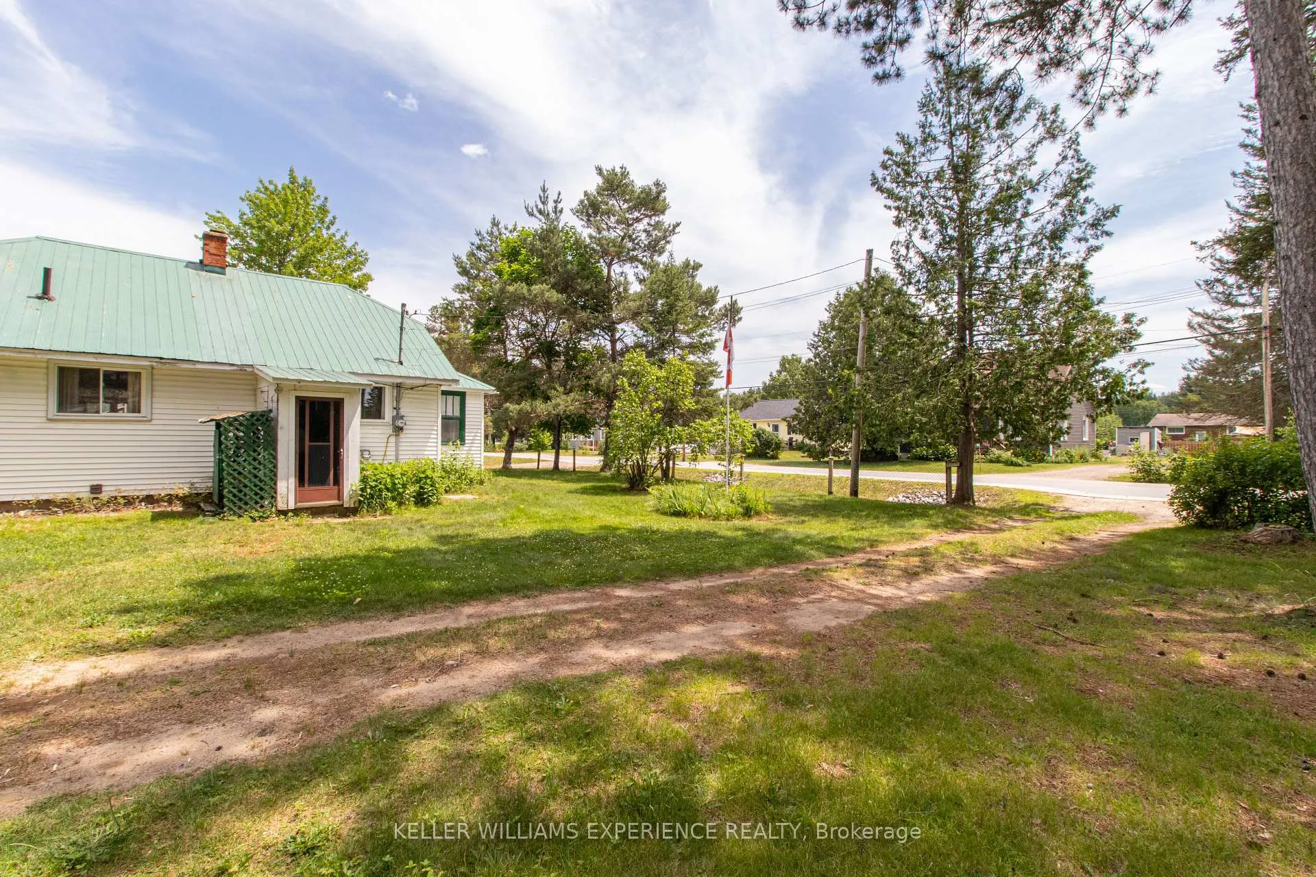 Photo 27 of 152 Ottawa Avenue, South River — HOMEH