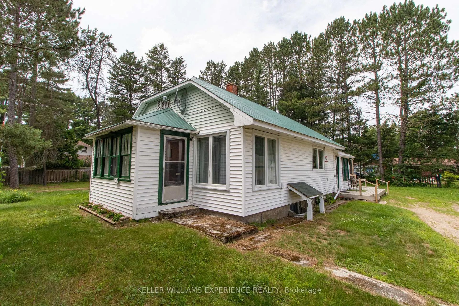 Photo 37 of 152 Ottawa Avenue, South River — HOMEH