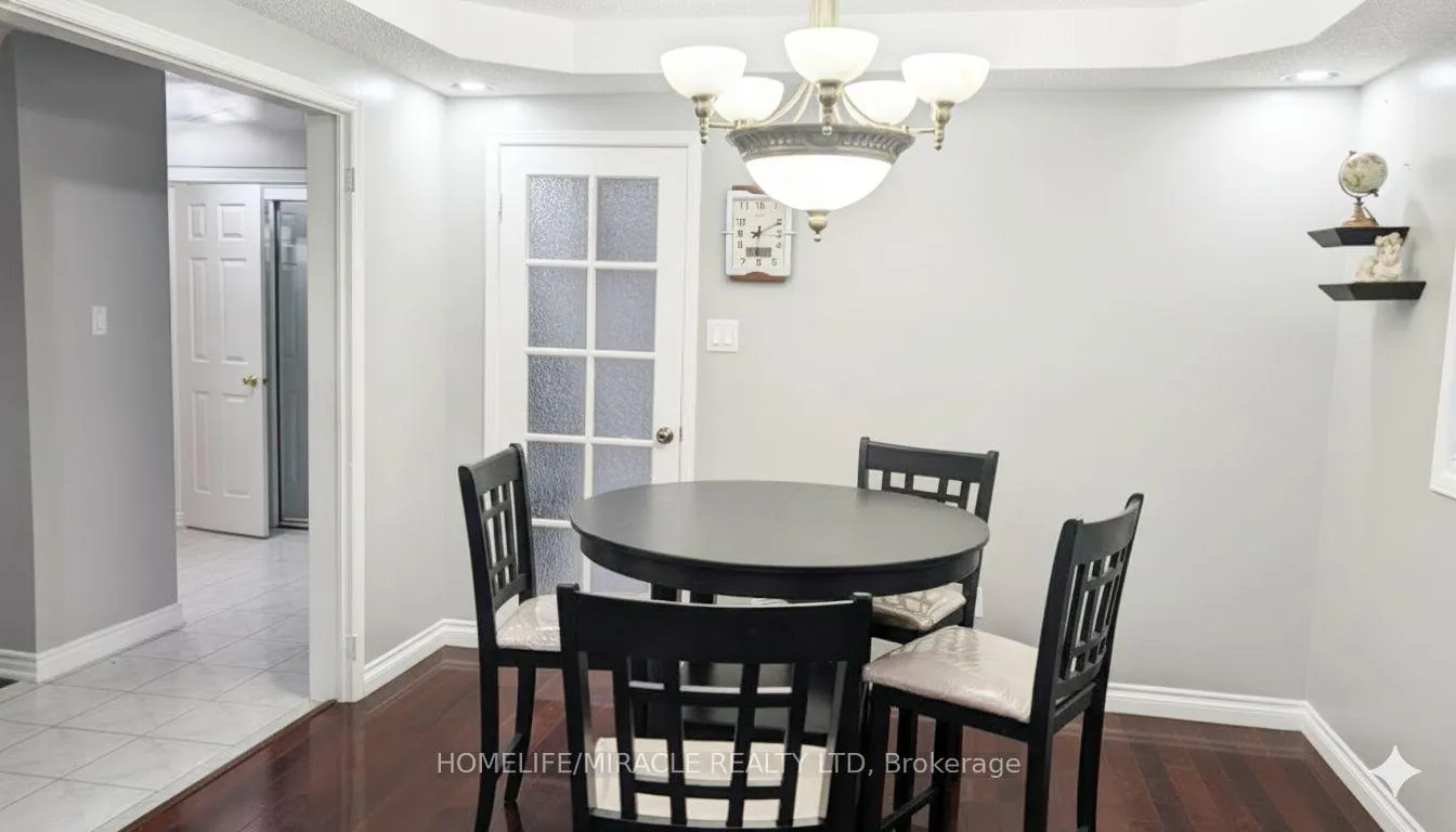 Photo 2 of Unit upper, 51 Rocky Mountain Crescent, Brampton, Sandringham-Wellington — HOMEH