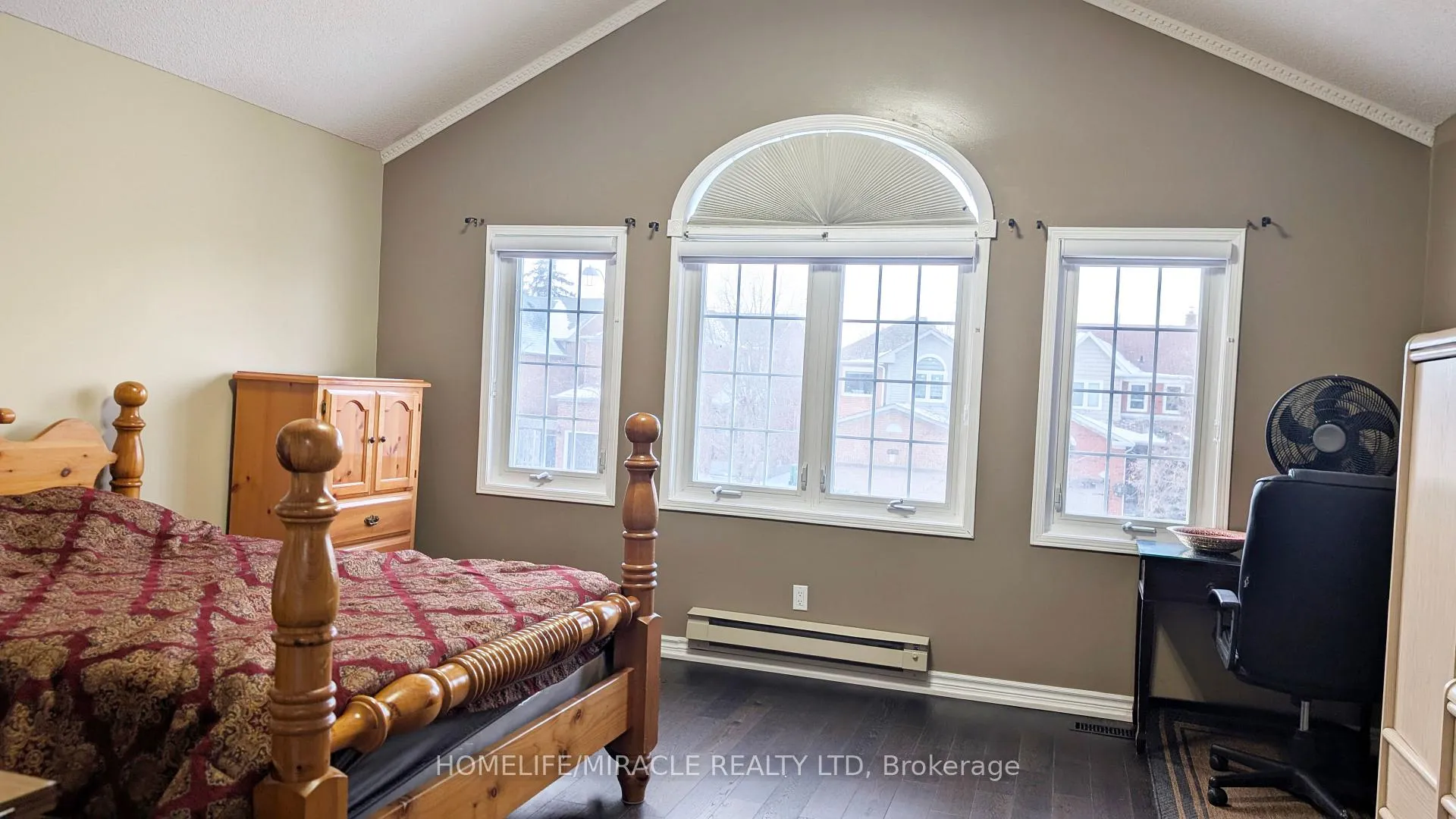 Photo 7 of Unit upper, 51 Rocky Mountain Crescent, Brampton, Sandringham-Wellington — HOMEH