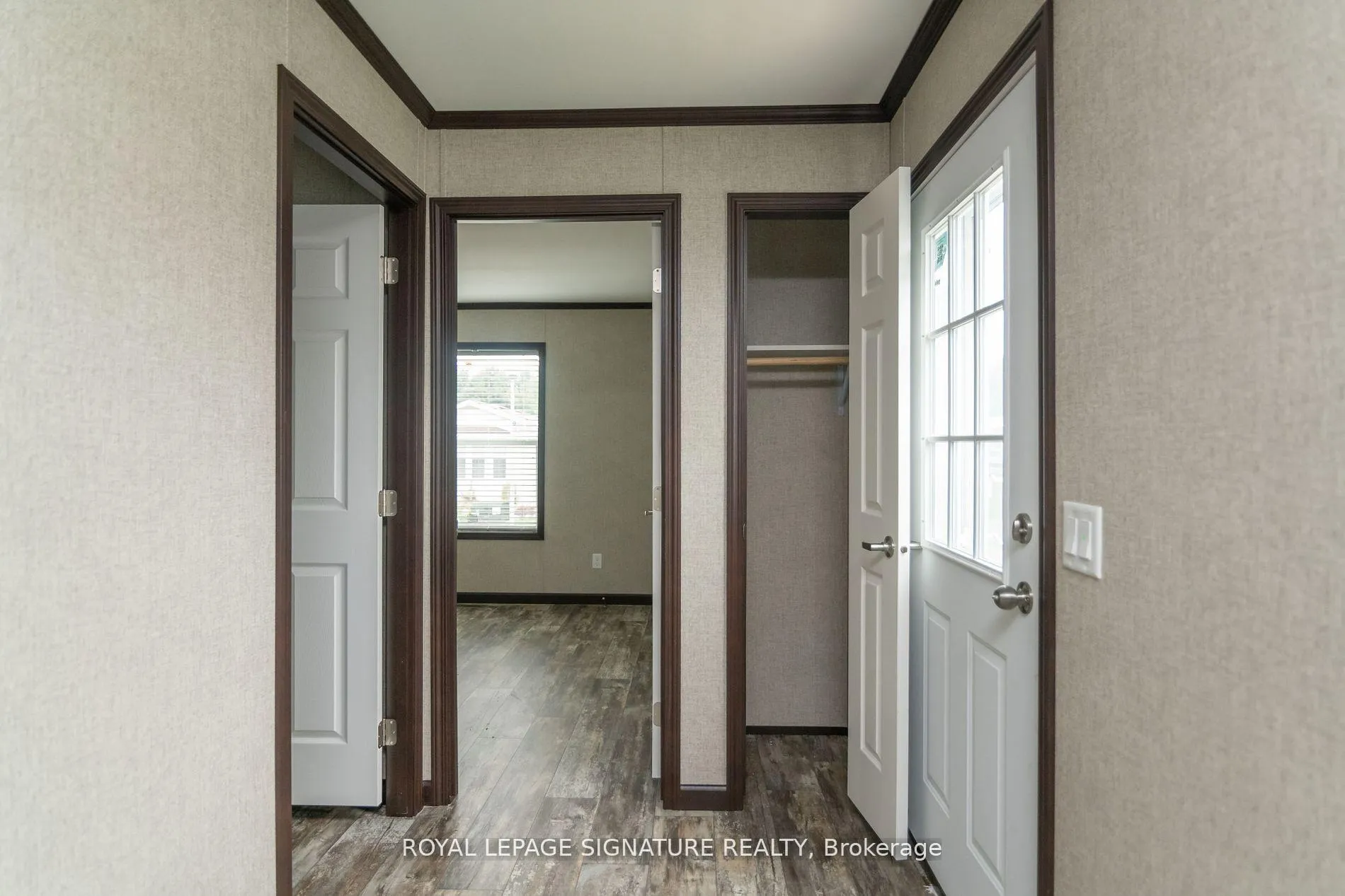 Photo 10 of 142 Regency Drive, Chatham-Kent, Chatham — HOMEH