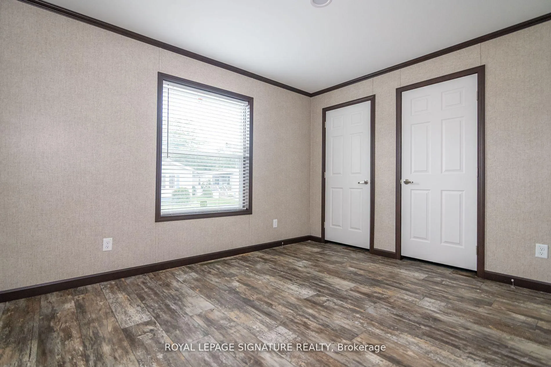 Photo 12 of 142 Regency Drive, Chatham-Kent, Chatham — HOMEH