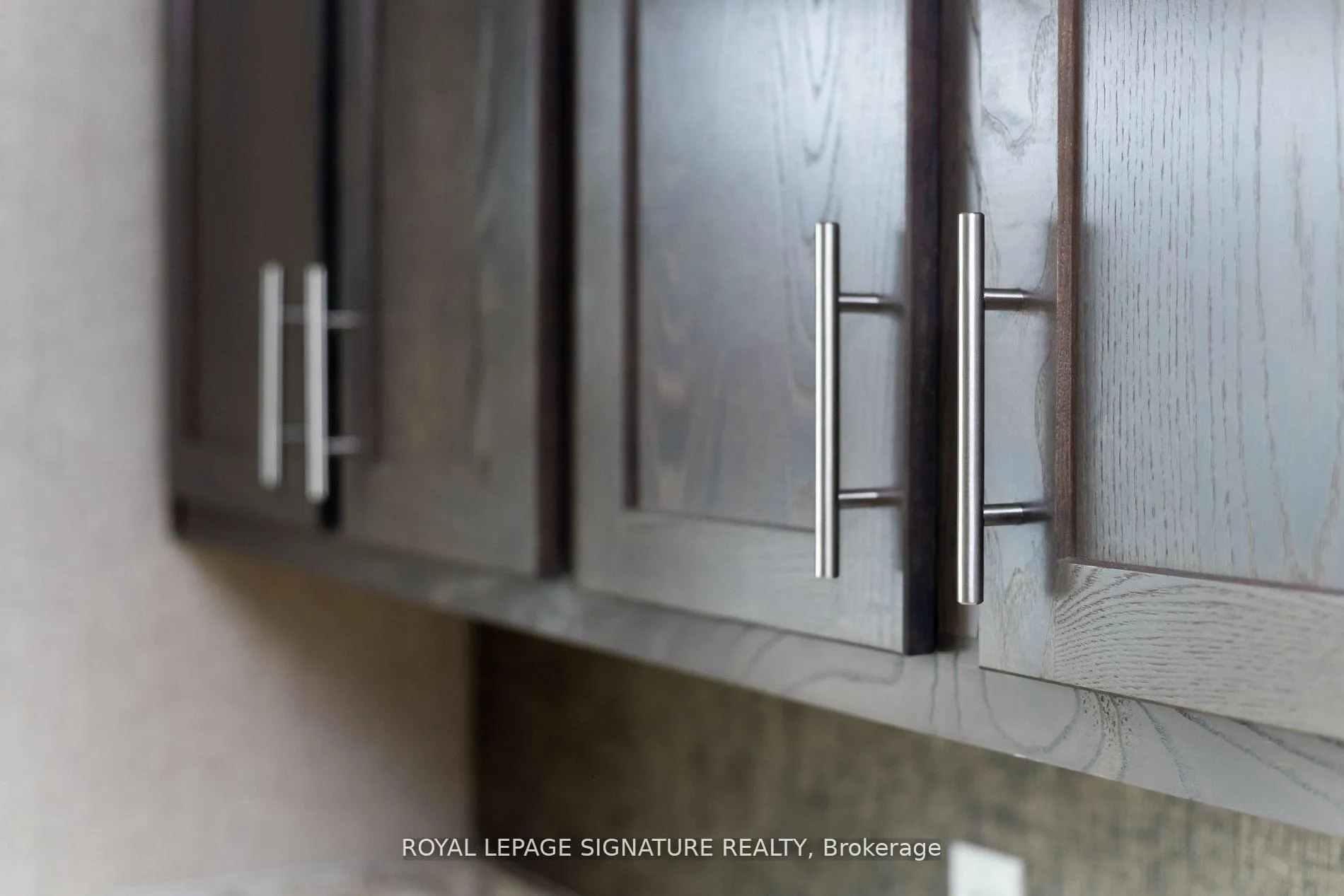 Photo 16 of 142 Regency Drive, Chatham-Kent, Chatham — HOMEH