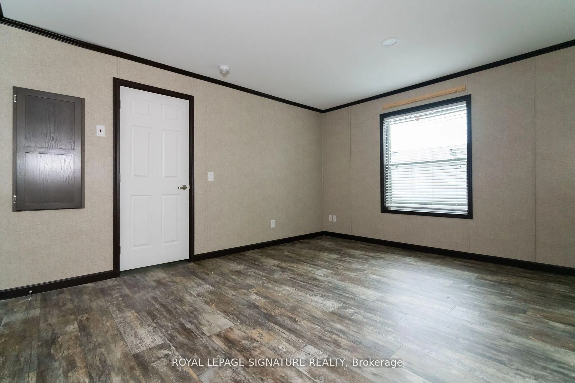 Photo 23 of 142 Regency Drive, Chatham-Kent, Chatham — HOMEH