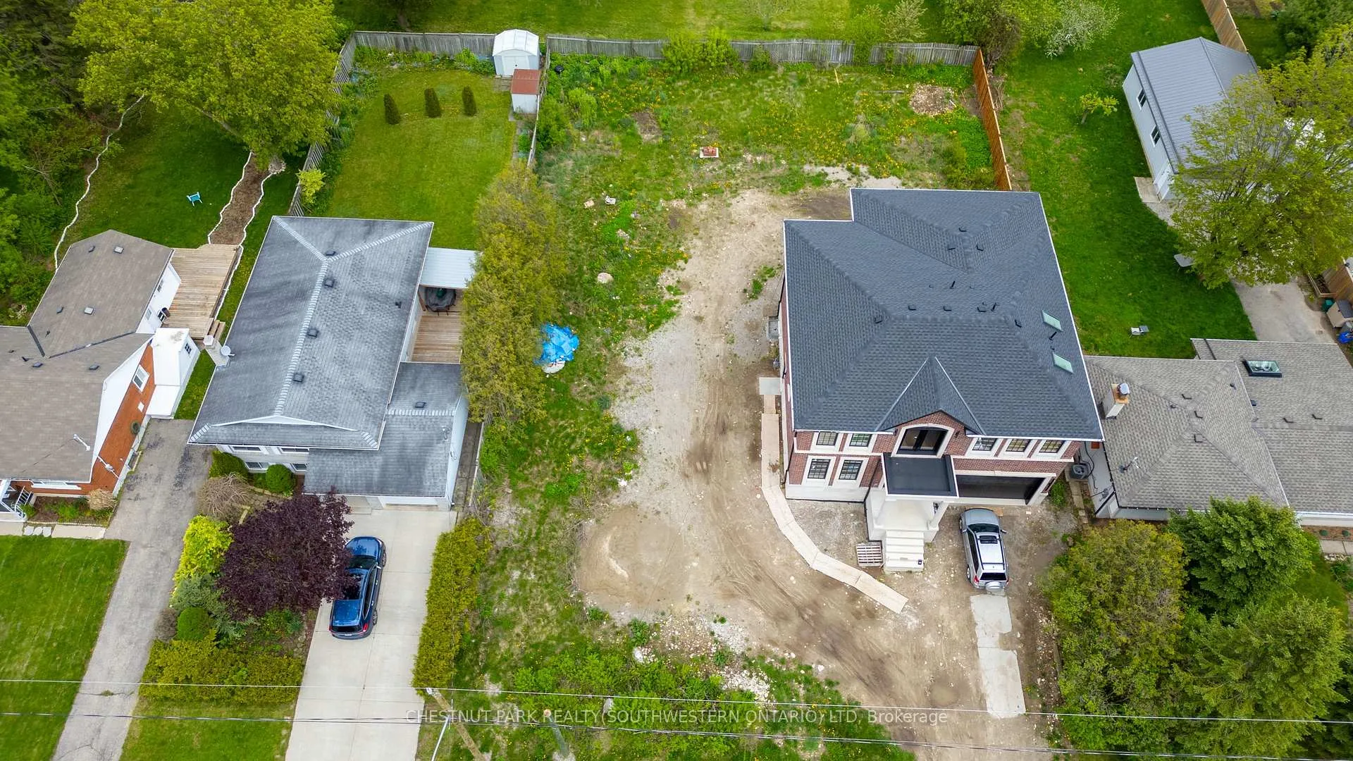Photo 3 of 63 Stanley Avenue, Kitchener — HOMEH