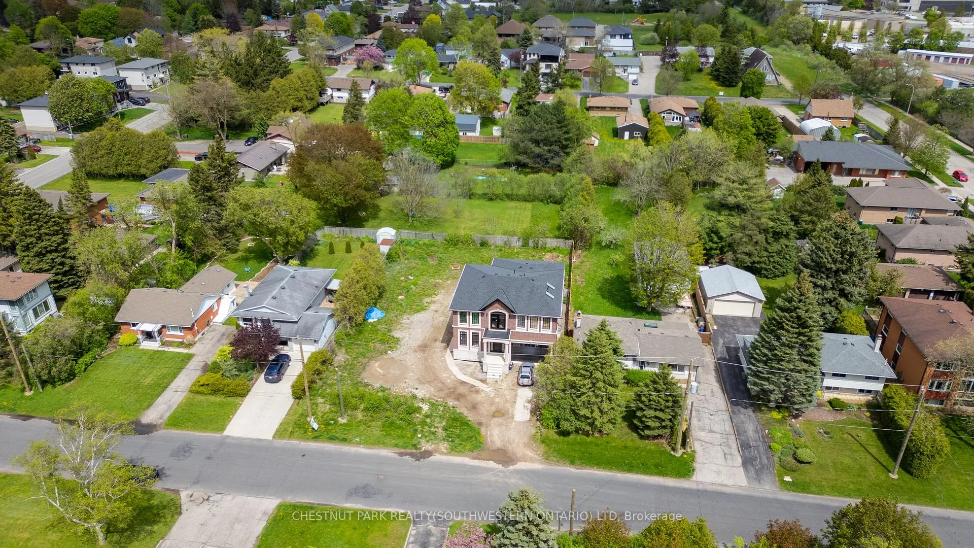 Photo 5 of 63 Stanley Avenue, Kitchener — HOMEH