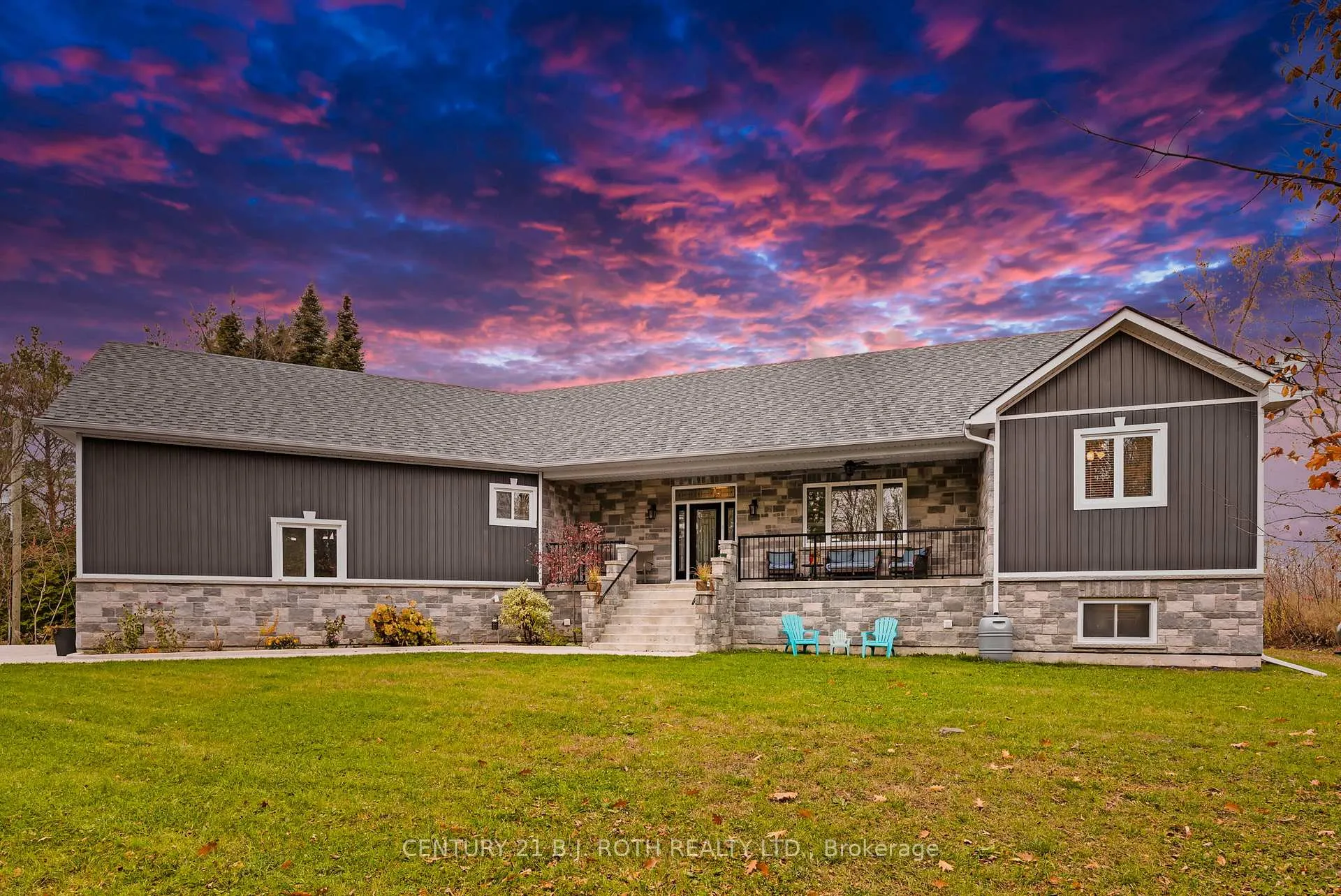 Photo 2 of 2775 Triple Bay Road, Tay, Rural Tay — HOMEH