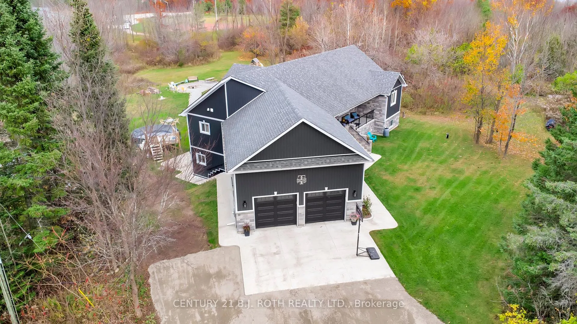 Photo 3 of 2775 Triple Bay Road, Tay, Rural Tay — HOMEH