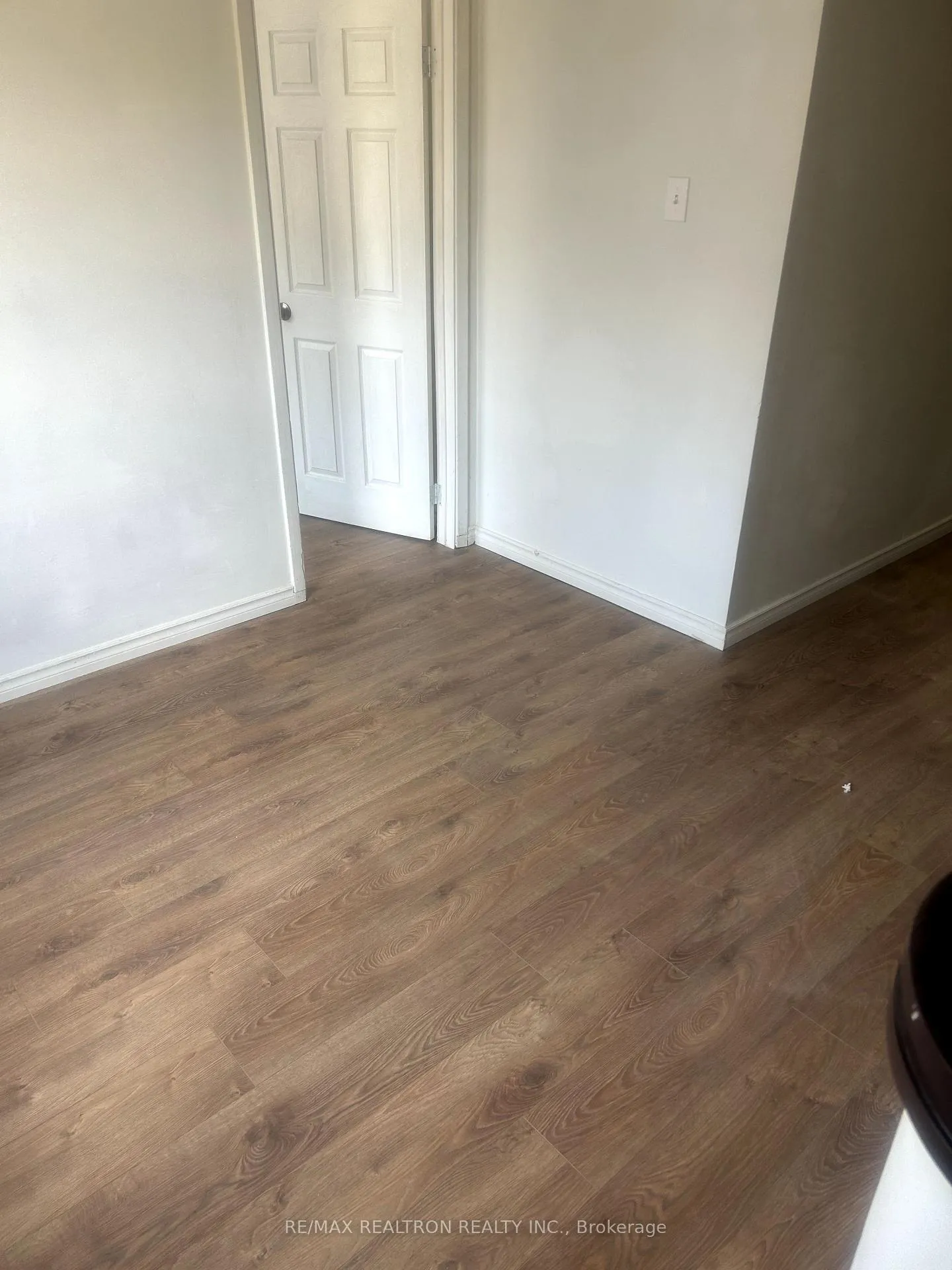 Photo 6 of Unit 5, 1299 Gerrard Street E, Toronto, Greenwood-Coxwell — HOMEH