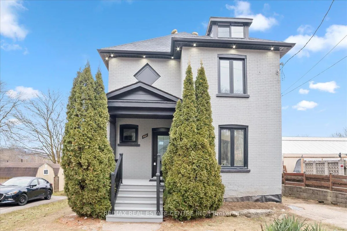 Front of 401 Fountain Street S