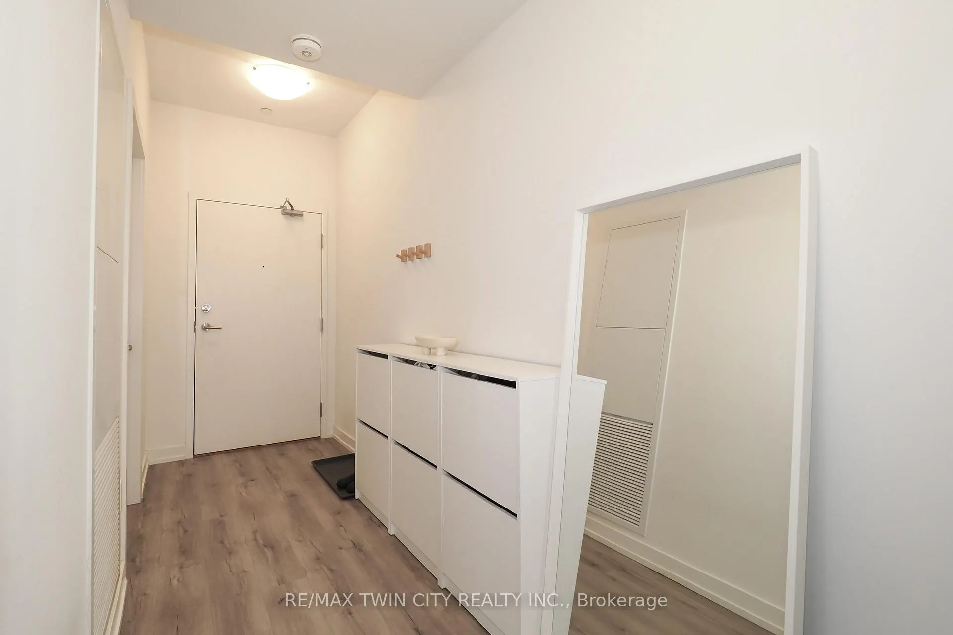 Photo 6 of Unit 415, 247 Northfield Drive E, Waterloo — HOMEH