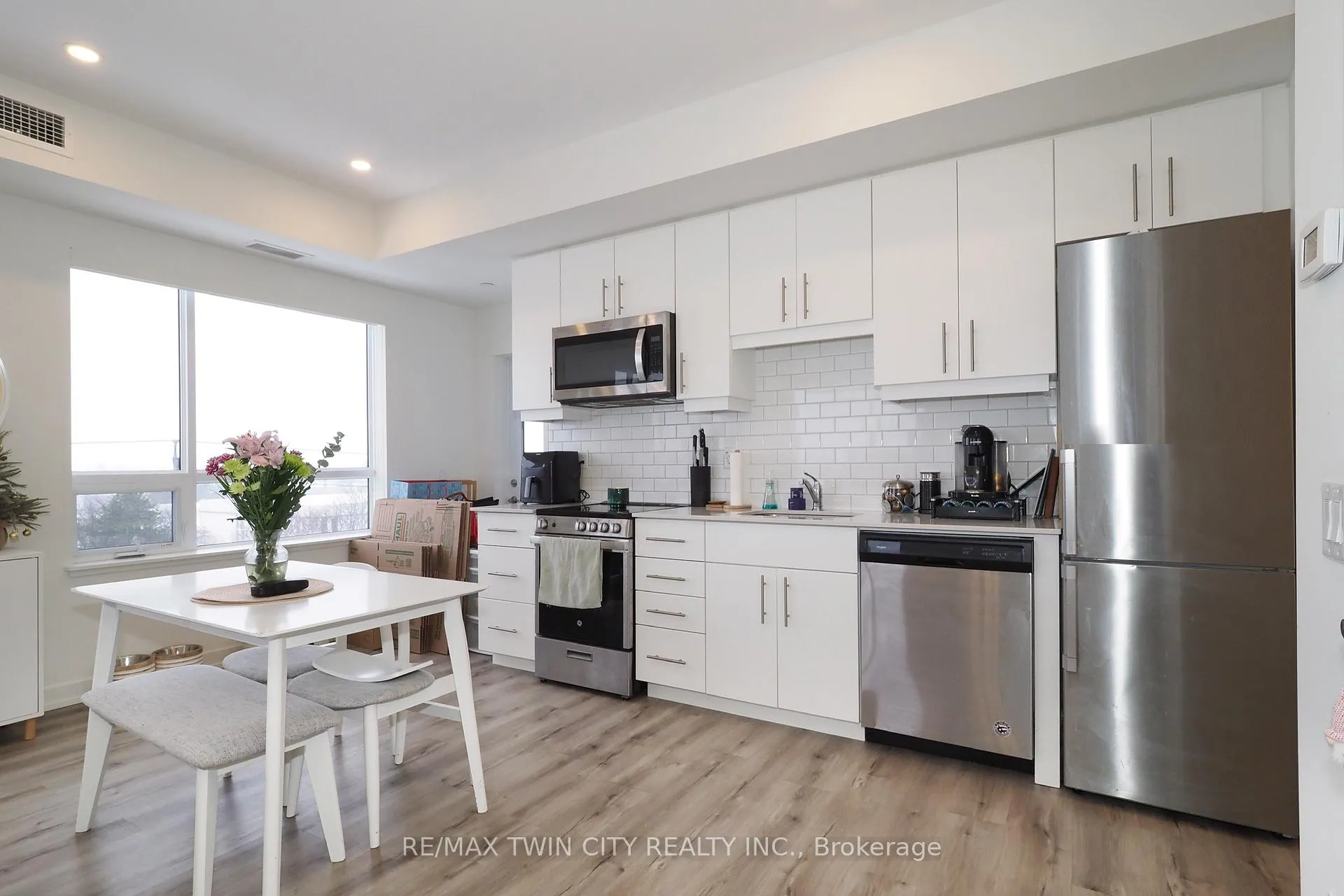 Photo 11 of Unit 415, 247 Northfield Drive E, Waterloo — HOMEH
