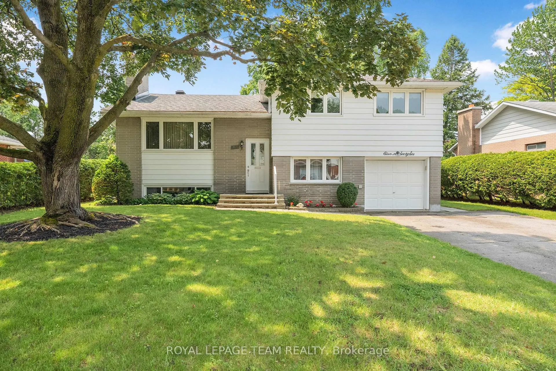 Front of 1166 Castle Hill Crescent