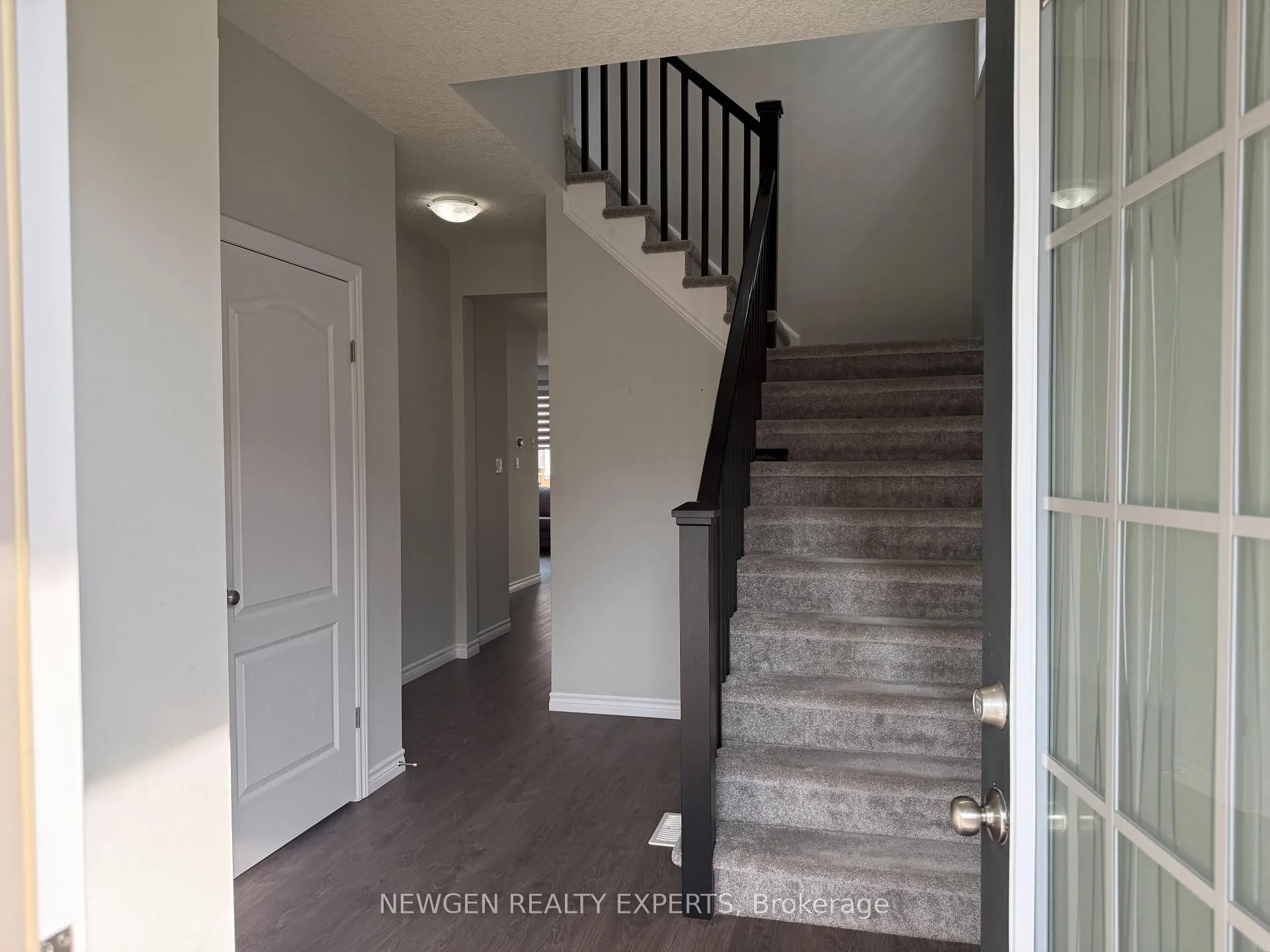 Photo 14 of 11 Gleason Crescent, Kitchener — HOMEH