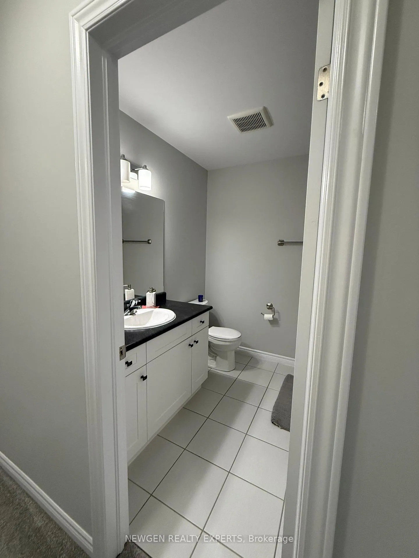 Photo 21 of 11 Gleason Crescent, Kitchener — HOMEH