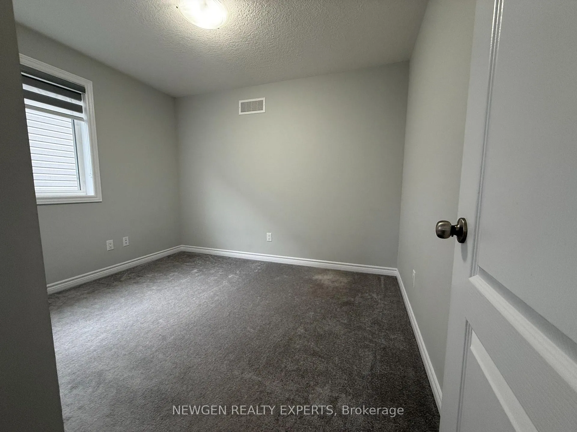 Photo 31 of 11 Gleason Crescent, Kitchener — HOMEH
