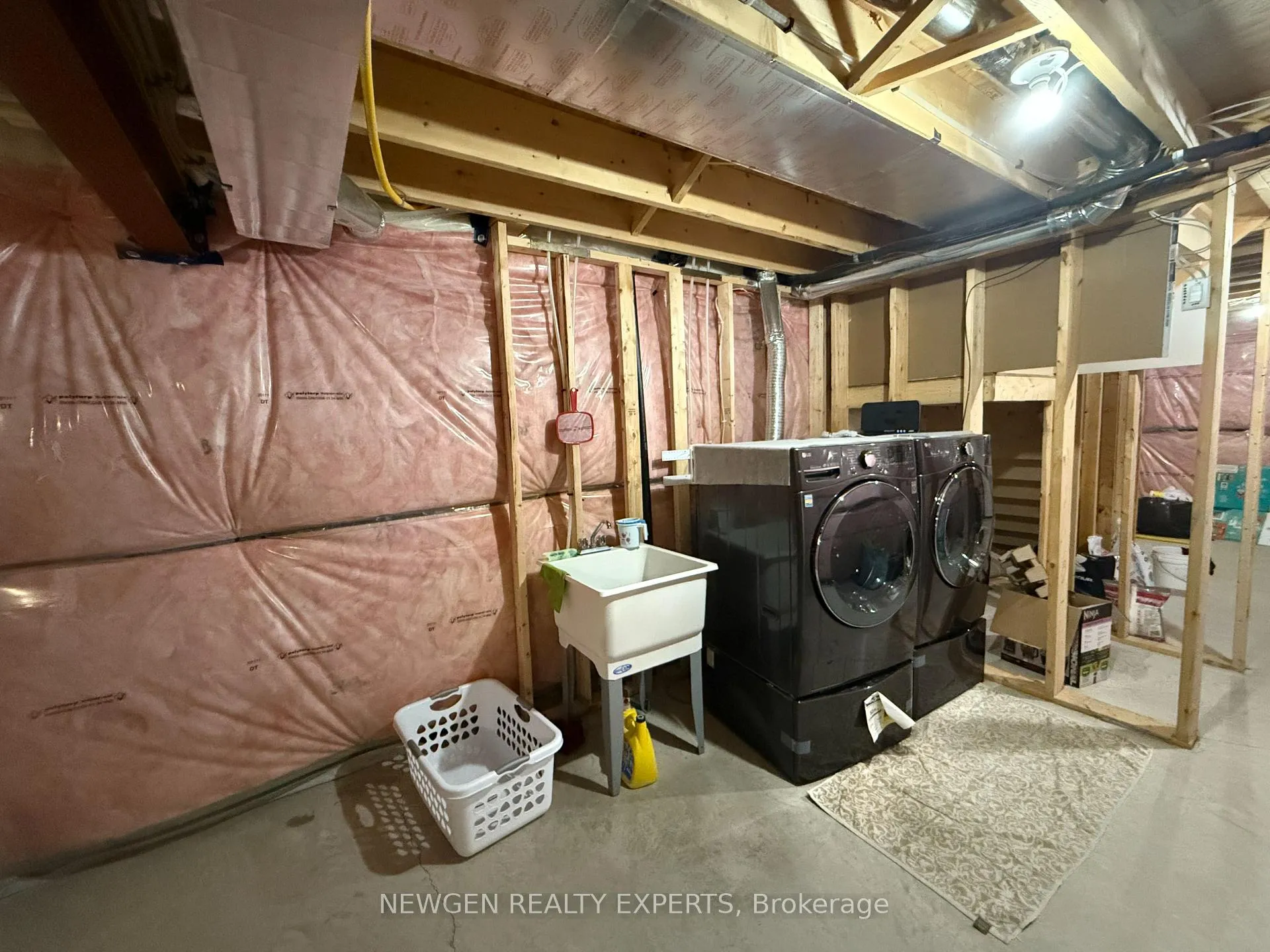 Photo 34 of 11 Gleason Crescent, Kitchener — HOMEH