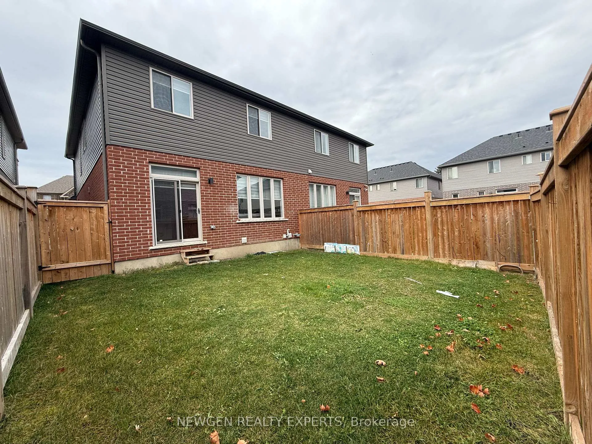 Photo 37 of 11 Gleason Crescent, Kitchener — HOMEH