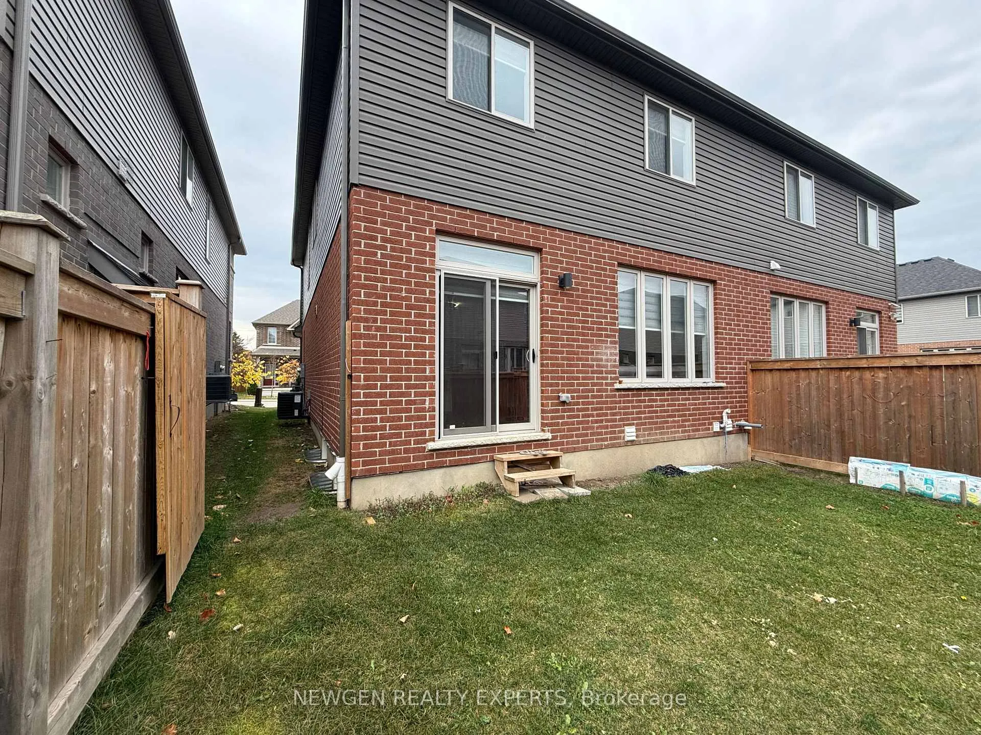 Photo 38 of 11 Gleason Crescent, Kitchener — HOMEH