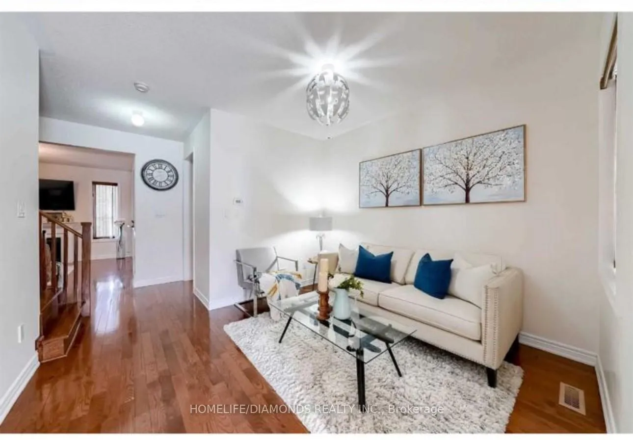 Photo 4 of 35 Fishing Crescent, Brampton, Madoc — HOMEH