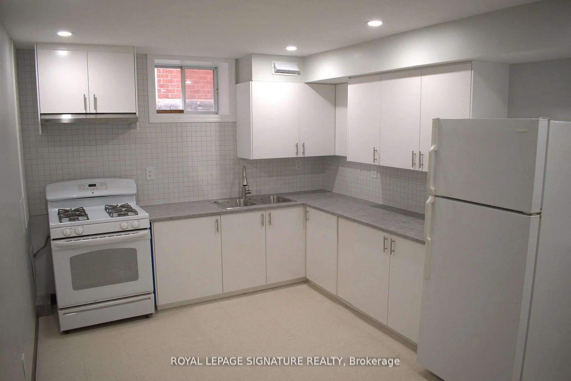 Photo 1 of Unit Bsmt, 709 Upper Paradise Road, Hamilton, Gilkson — HOMEH
