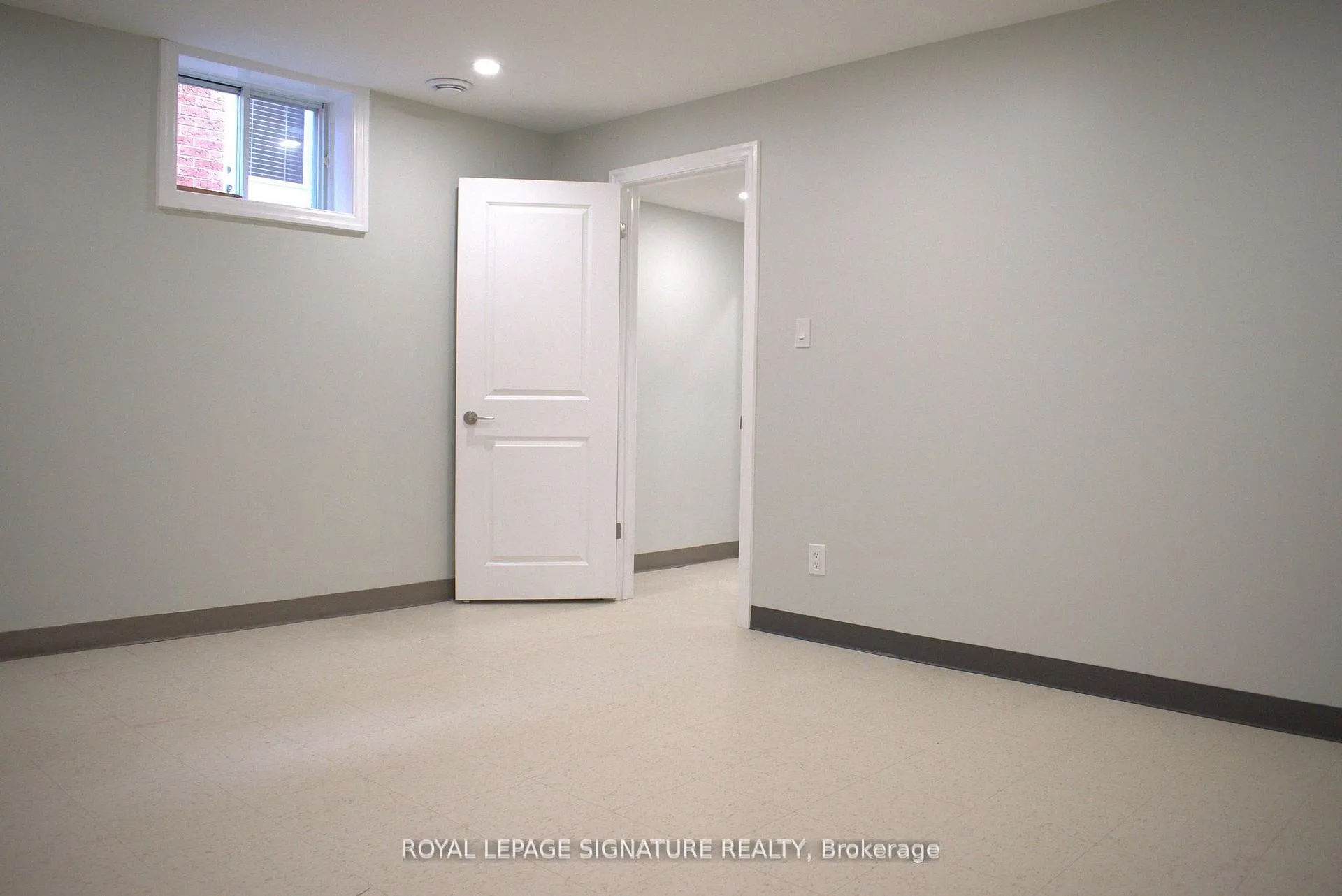 Photo 5 of Unit Bsmt, 709 Upper Paradise Road, Hamilton, Gilkson — HOMEH