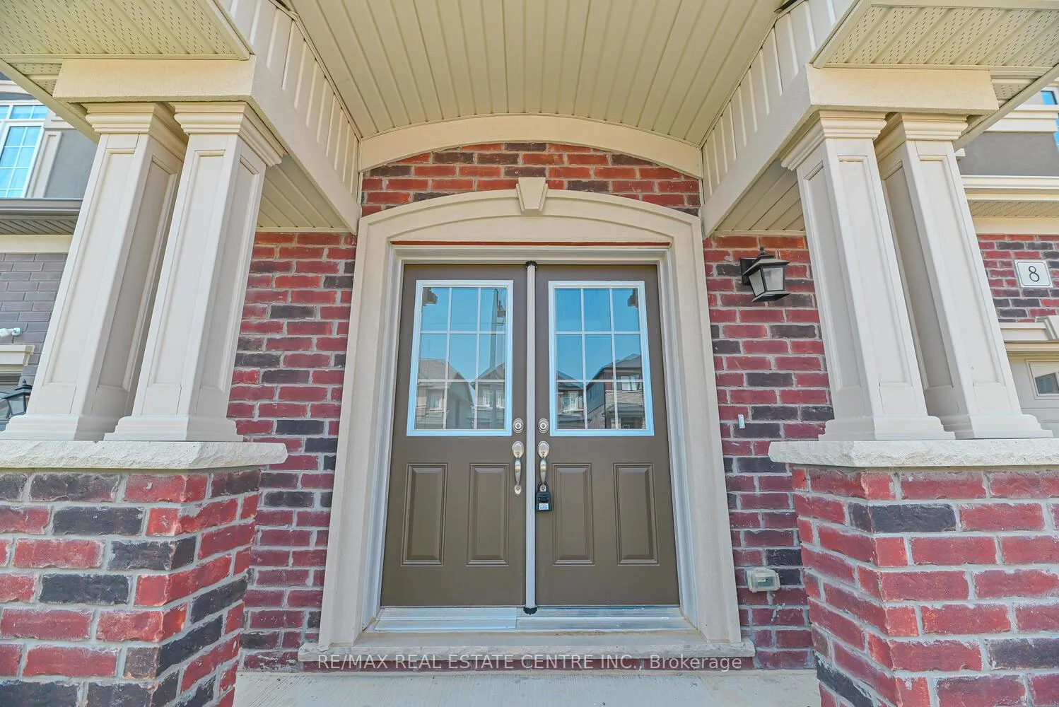 Photo 3 of 8 Stokes Road, Brant, Paris — HOMEH