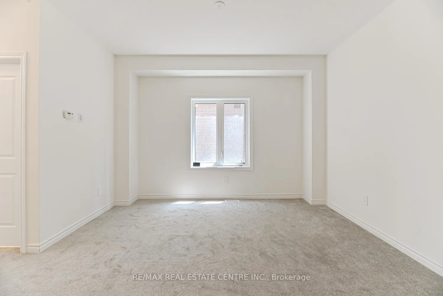 Photo 6 of 8 Stokes Road, Brant, Paris — HOMEH