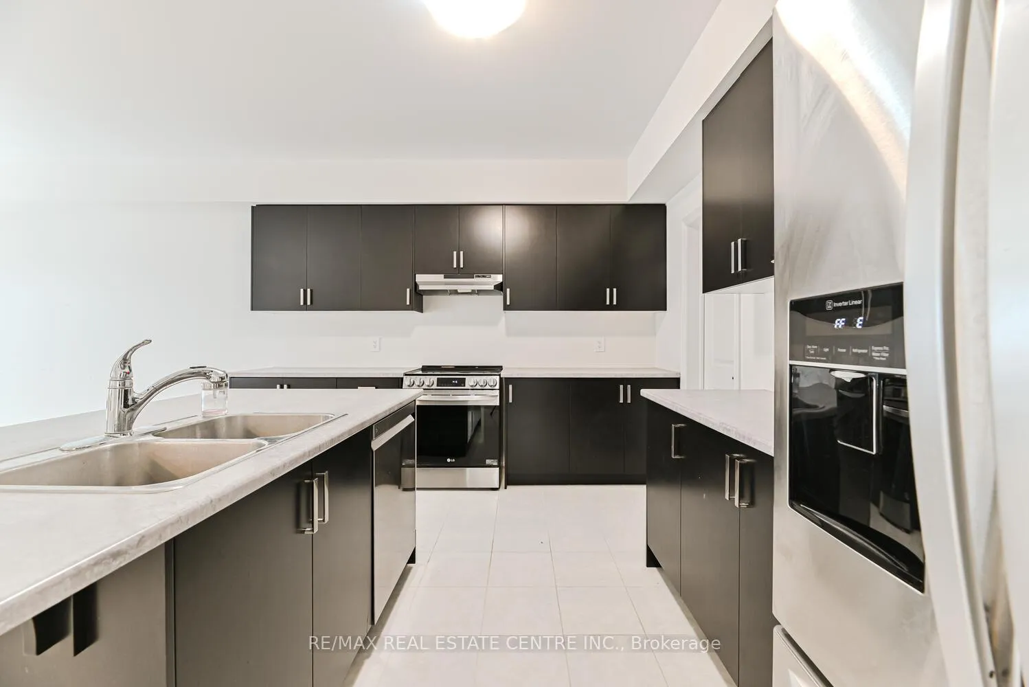 Photo 13 of 8 Stokes Road, Brant, Paris — HOMEH
