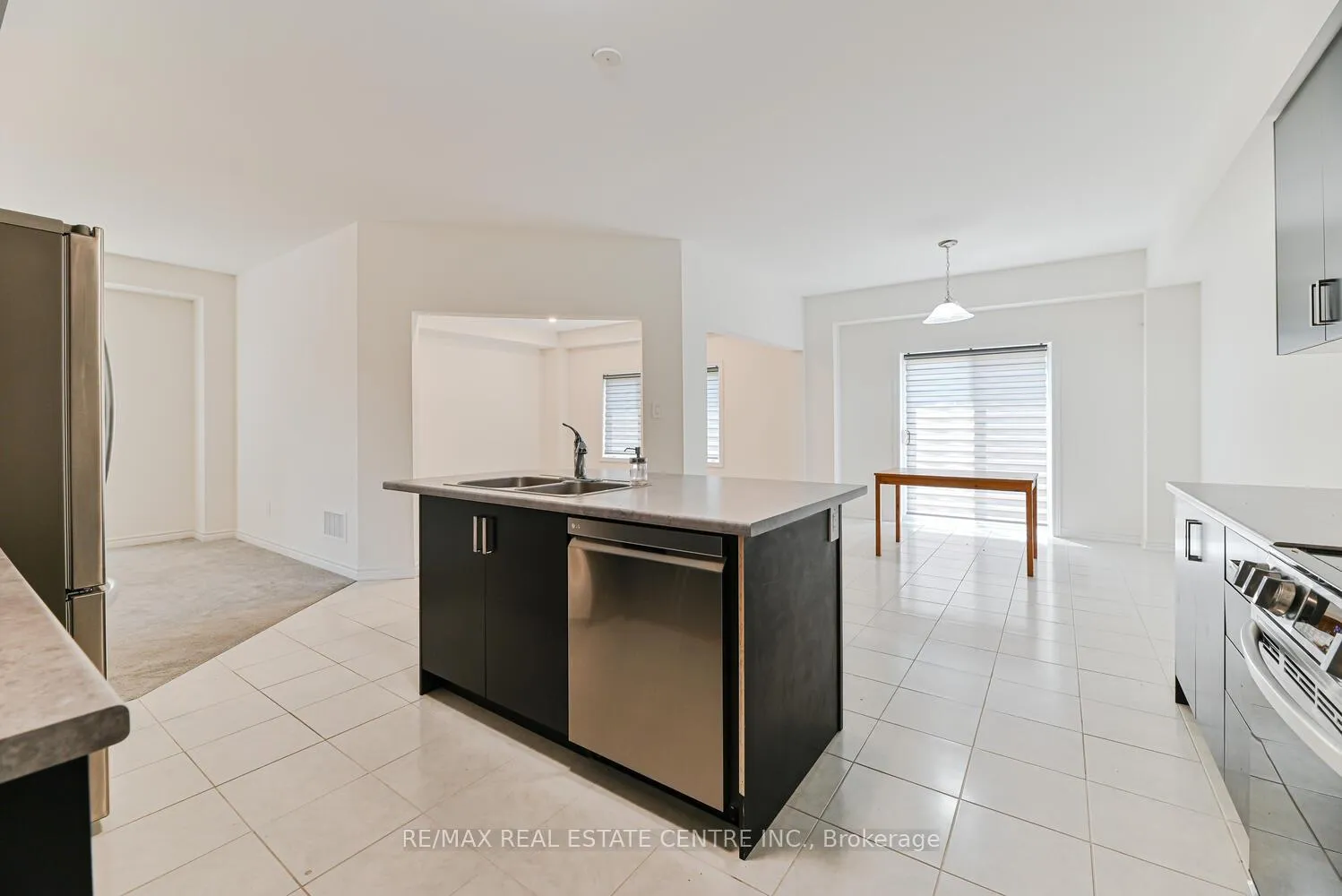 Photo 14 of 8 Stokes Road, Brant, Paris — HOMEH